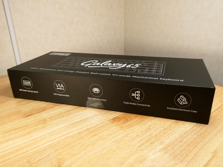 【PRレビュー】EPOMAKER Galaxy65 メカニカルキーボード