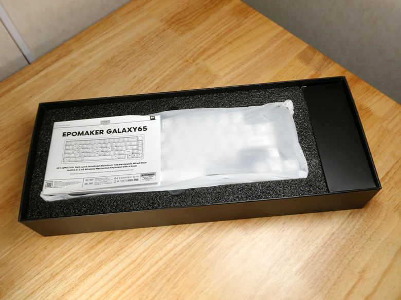 【PRレビュー】EPOMAKER Galaxy65 メカニカルキーボード
