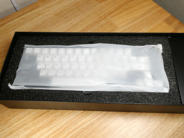 【PRレビュー】EPOMAKER Galaxy65 メカニカルキーボード