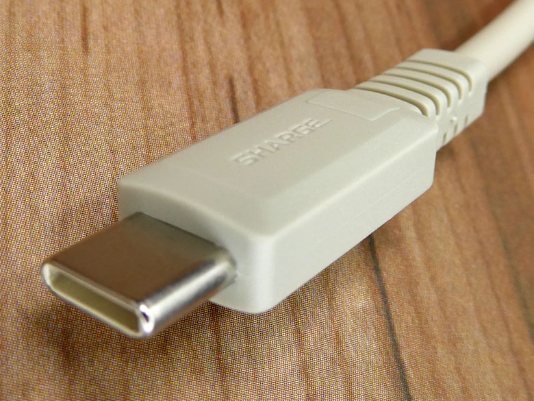 【PRレビュー】SHARGE Retro67 急速充電器