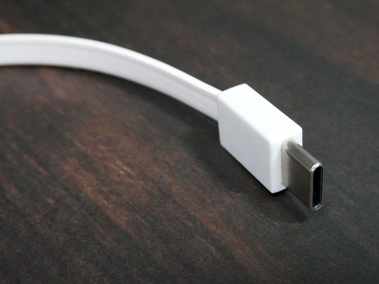 【PRレビュー】SHARGE 格納式 3-in-1 モバイルバッテリー