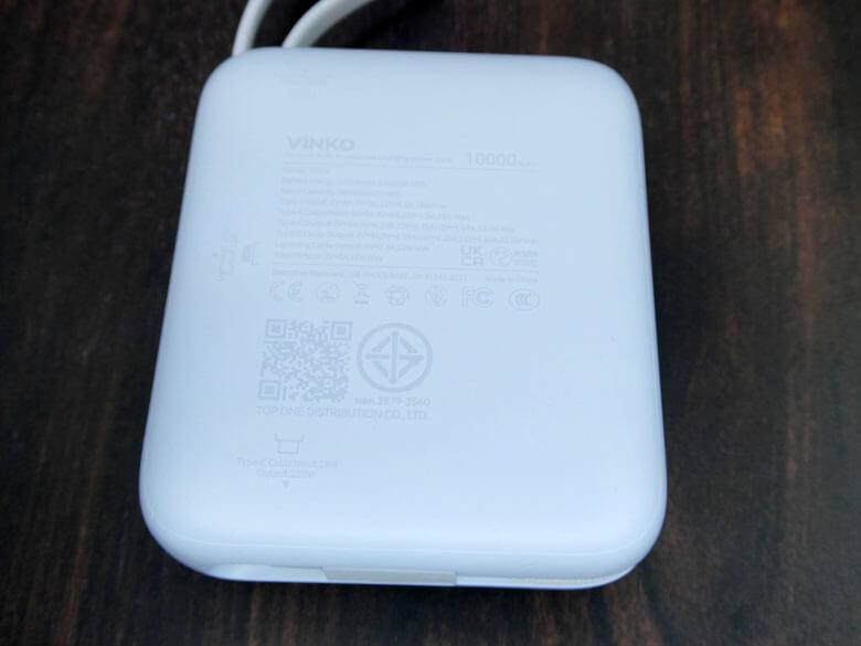 【PRレビュー】VINKO 小型モバイルバッテリー 10000mAh