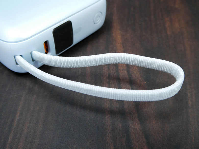 【PRレビュー】VINKO 小型モバイルバッテリー 10000mAh