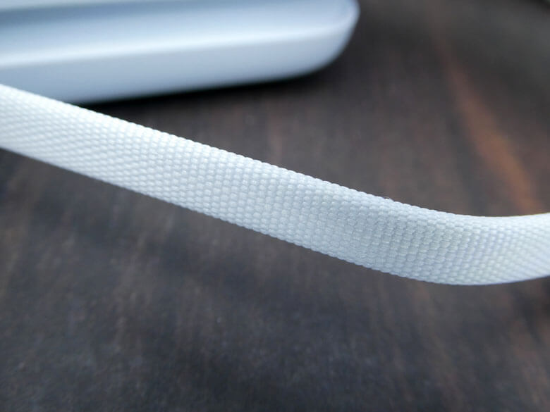 【PRレビュー】VINKO 小型モバイルバッテリー 10000mAh