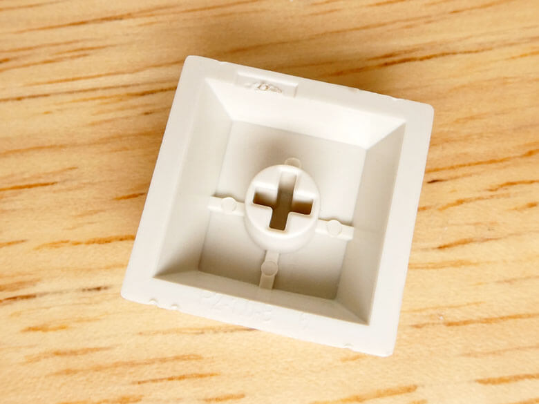 【PRレビュー】EPOMAKER RT82 メカニカルキーボード