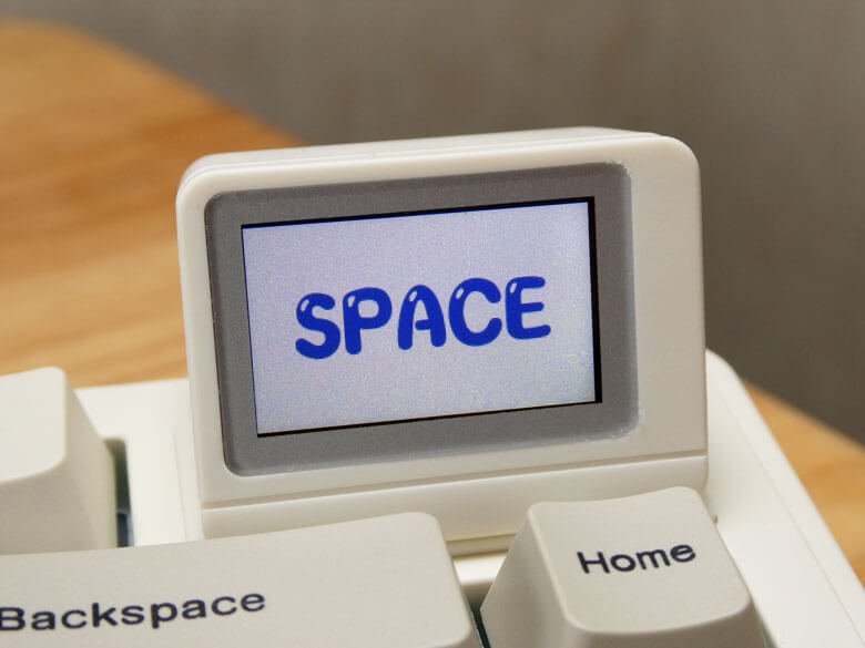 【PRレビュー】EPOMAKER RT82 メカニカルキーボード