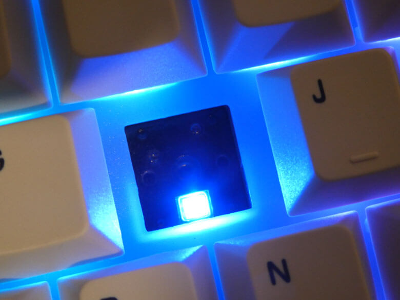 【PRレビュー】EPOMAKER RT82 メカニカルキーボード