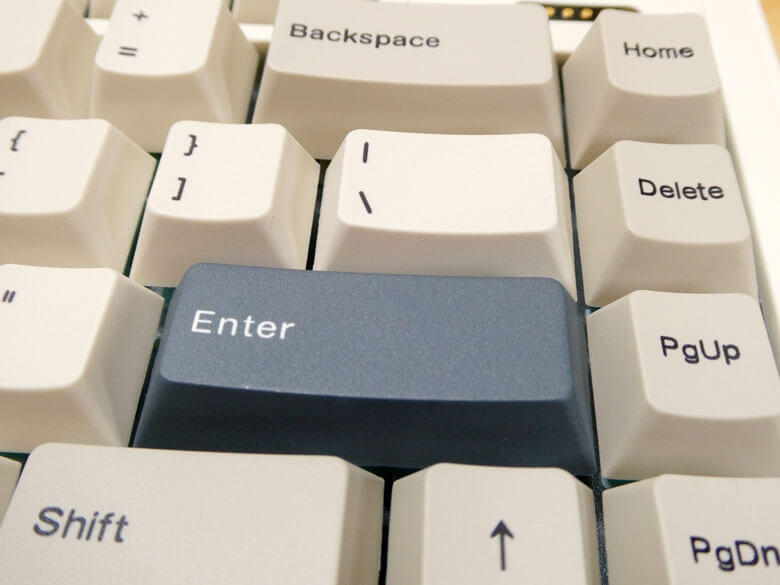 【PRレビュー】EPOMAKER RT82 メカニカルキーボード