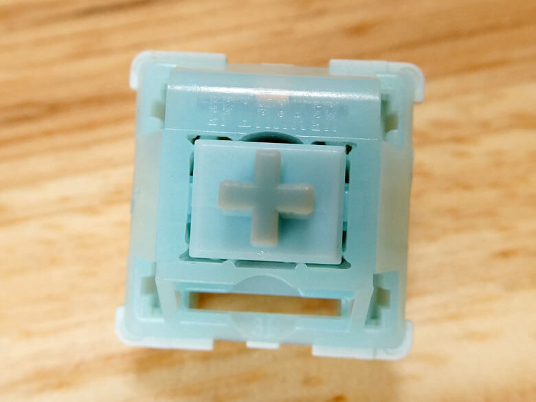 【PRレビュー】EPOMAKER RT82 メカニカルキーボード