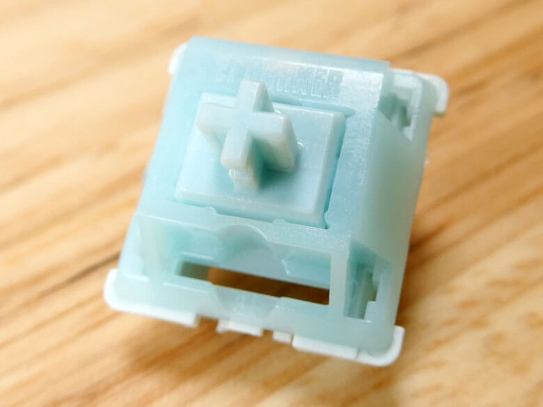 【PRレビュー】EPOMAKER RT82 メカニカルキーボード