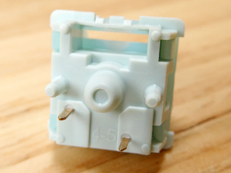 【PRレビュー】EPOMAKER RT82 メカニカルキーボード