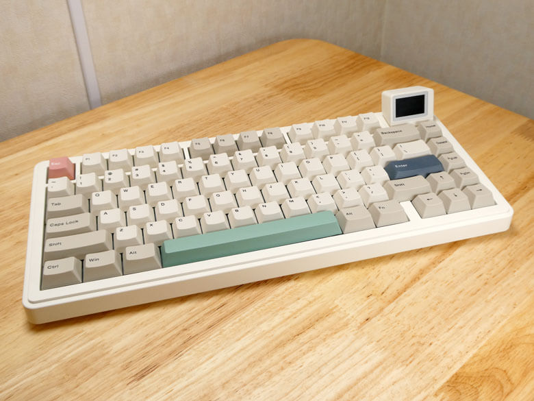 【PRレビュー】EPOMAKER RT82 メカニカルキーボード