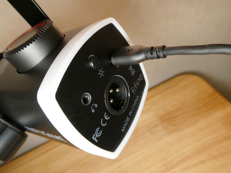 【PRレビュー】FIFINE AmpliGame AM8 PROT ダイナミックマイク