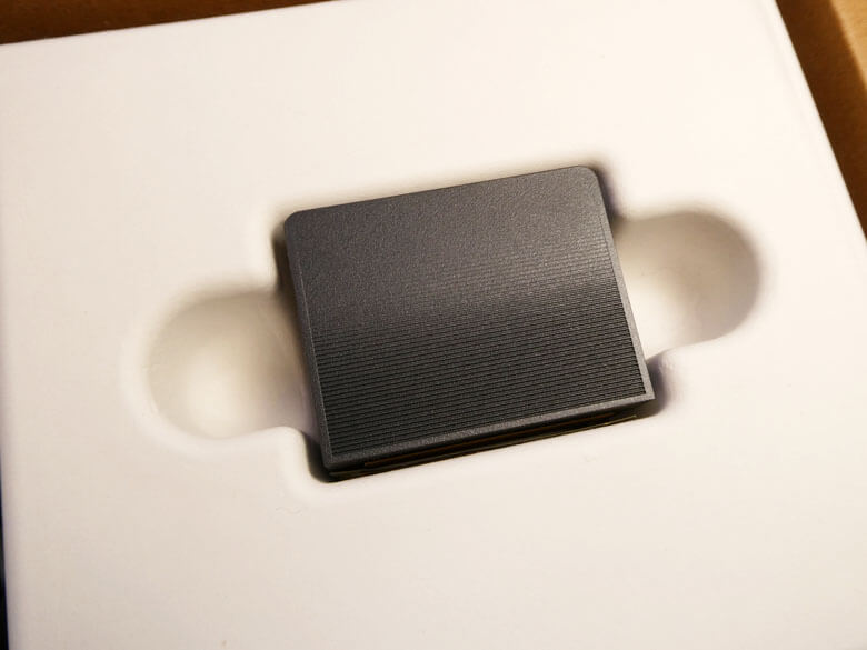 【PRレビュー】BenQ ScreenBar Pro モニターライト