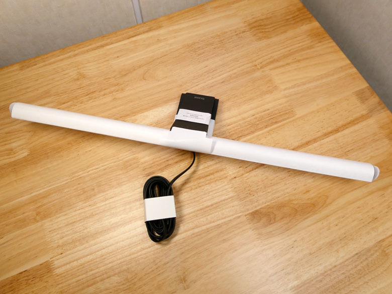 【PRレビュー】BenQ ScreenBar Pro モニターライト