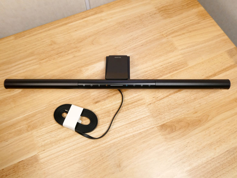 【PRレビュー】BenQ ScreenBar Pro モニターライト