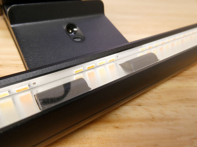 【PRレビュー】BenQ ScreenBar Pro モニターライト