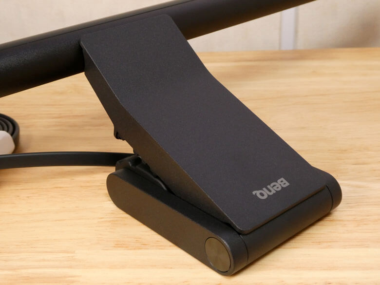 【PRレビュー】BenQ ScreenBar Pro モニターライト