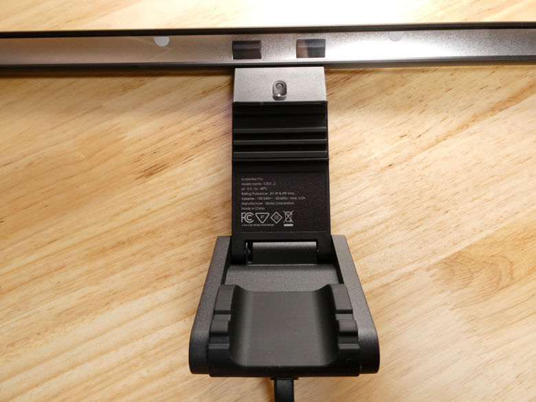 【PRレビュー】BenQ ScreenBar Pro モニターライト