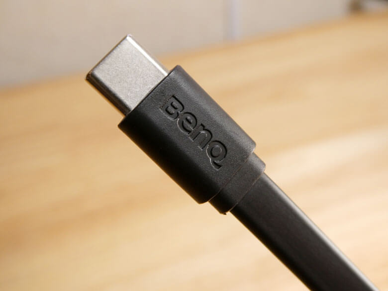 【PRレビュー】BenQ ScreenBar Pro モニターライト