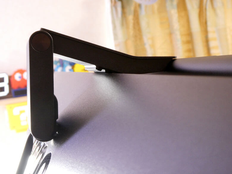 【PRレビュー】BenQ ScreenBar Pro モニターライト