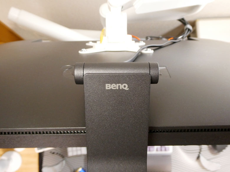 【PRレビュー】BenQ ScreenBar Pro モニターライト