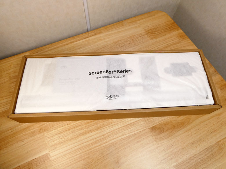 【PRレビュー】BenQ ScreenBar Pro モニターライト