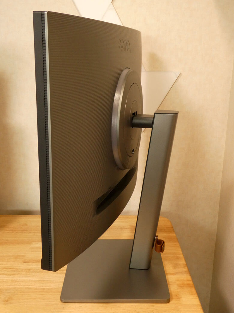 【PRレビュー】BenQ RD280U｜28.2インチ 4K+ プログラミングモニター