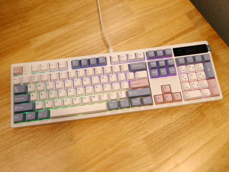 【PRレビュー】EPOMAKER TH108 PRO メカニカルキーボード